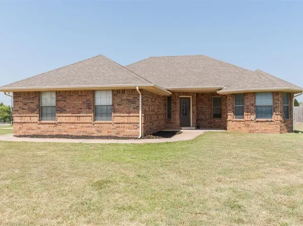 893 S Cemetery Rd, Tuttle, OK 73089