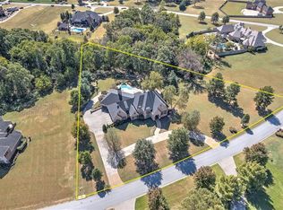 11228 Talamore Blvd, Bentonville, AR 72712