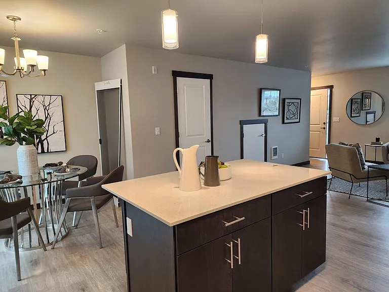 1039 Cedar Ave #103 — Photo 10
