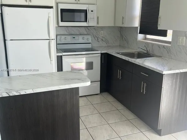 7505 SW 82nd St APT 314, Miami, FL 33143
