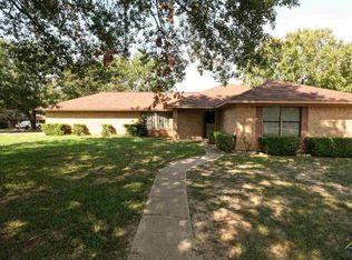 2401 Matthew Dr, Mt Pleasant, TX 75455