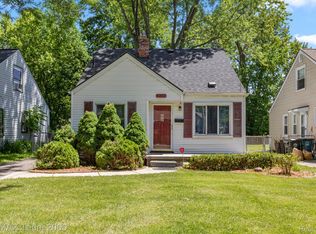 24264 Cloverlawn St, Oak Park, MI