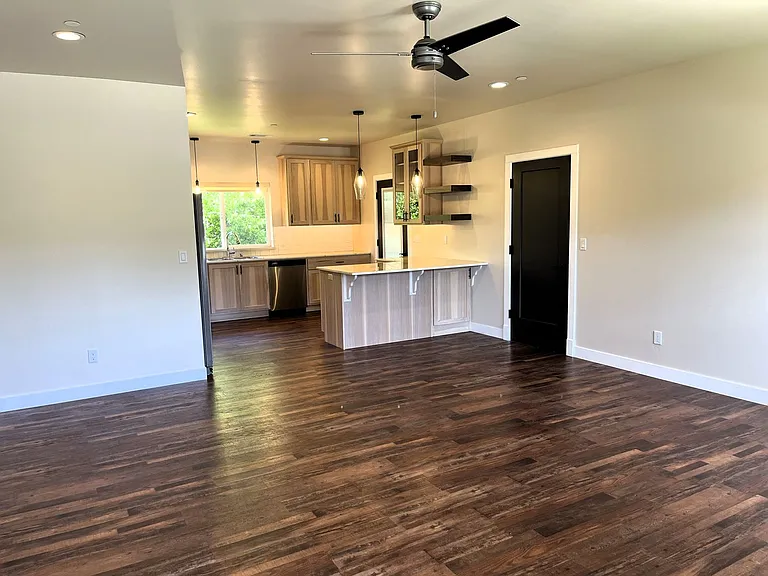 3010 Nellie Way — Photo 3