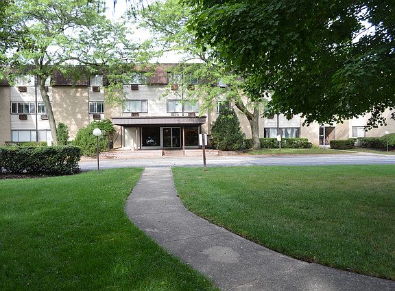 2nd image of 810 E Shady Way APT 301