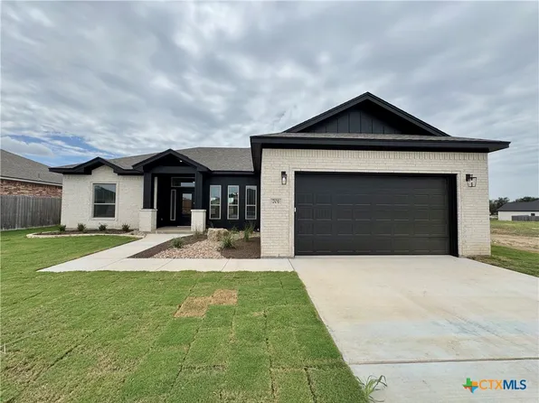 701 Golden Eagle Dr, Salado, TX 76571