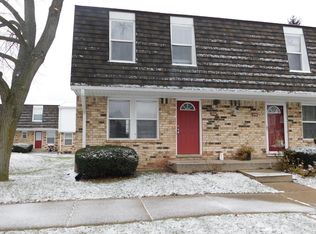 1734 Maisonette Dr, Lansing, MI 48911