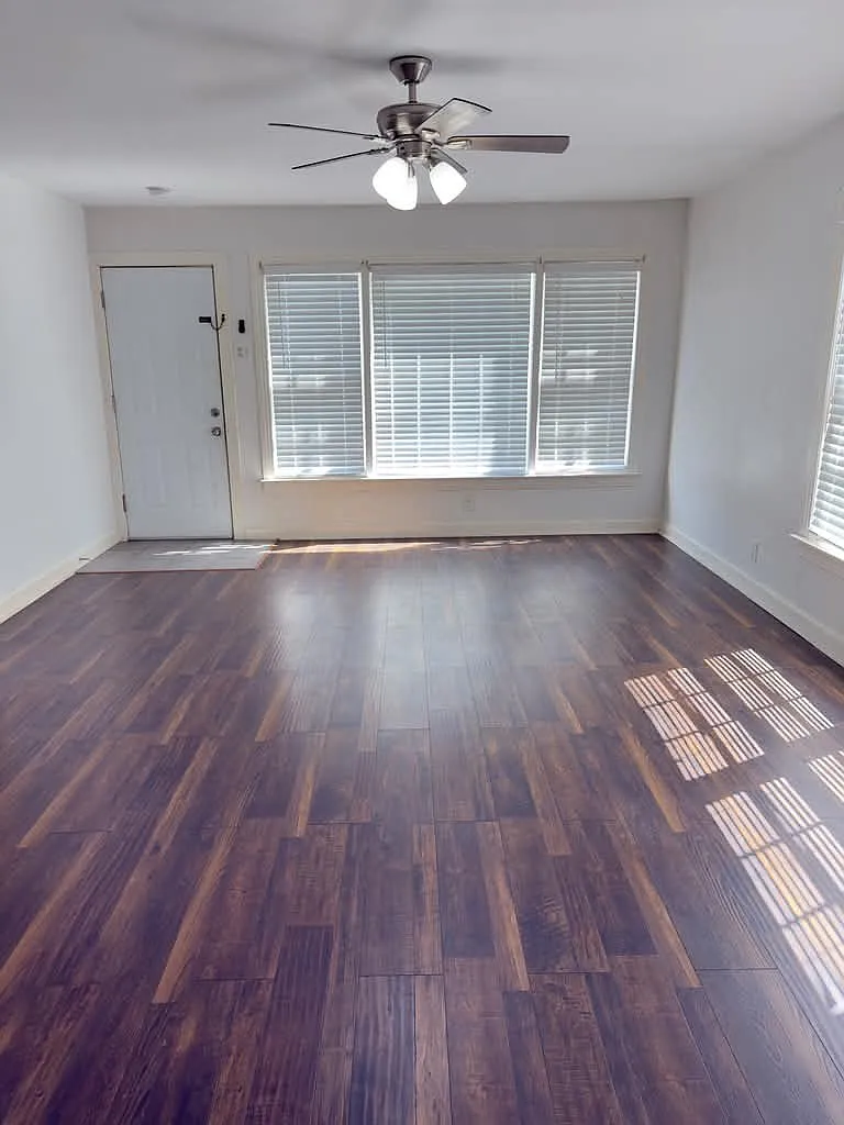 3 bed, $1,700 — Photo 4