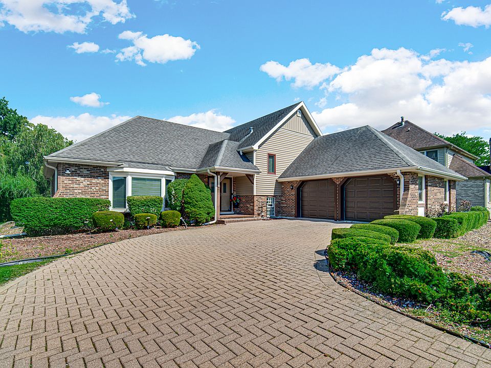 1st image of 20905 London Dr
