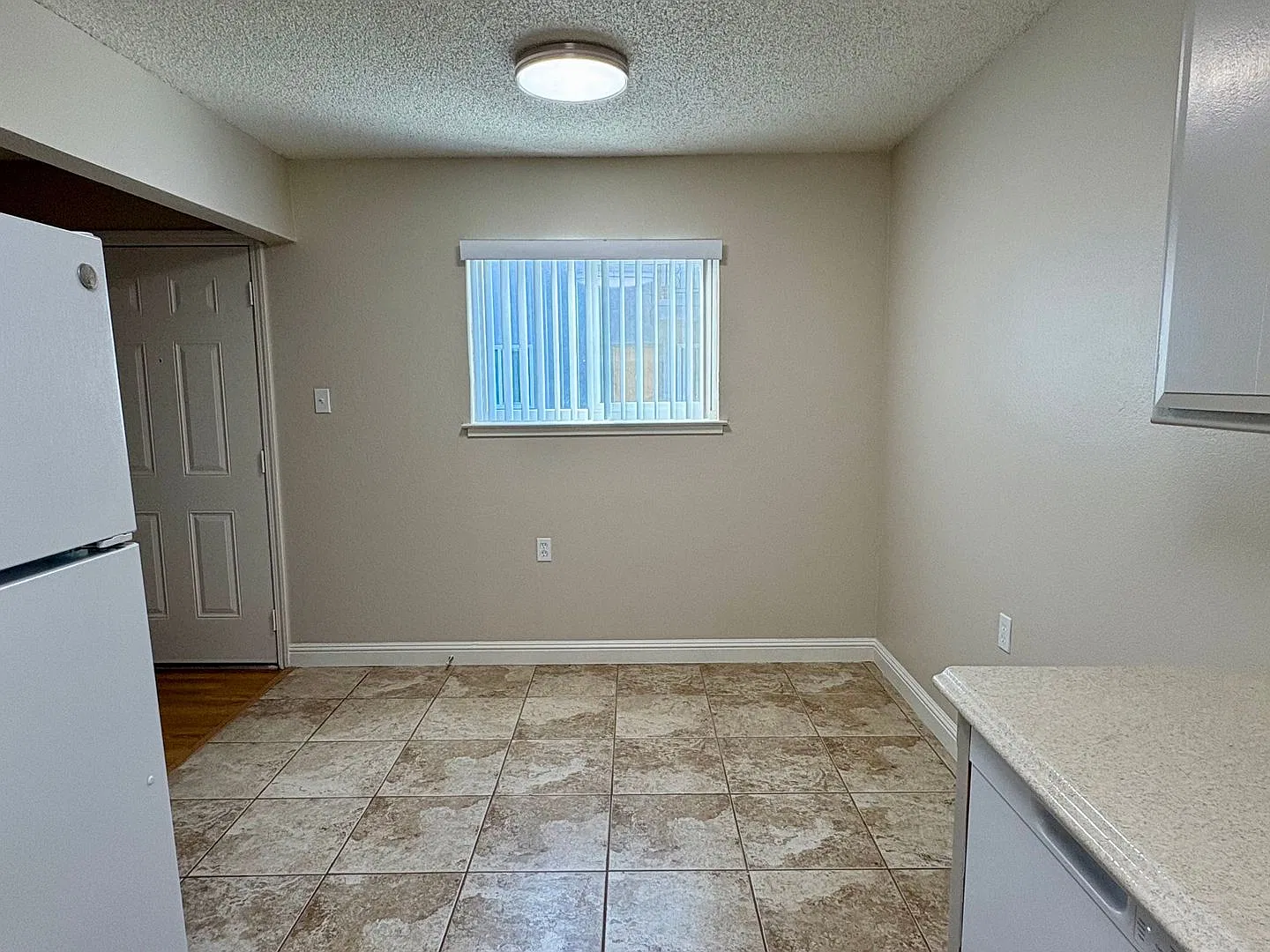 Elegante Apartments ~ Exceptionally Spacious, Unique and a Must See Community! — Photo 2