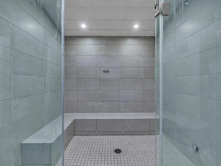 Athlon - Steam Rooms