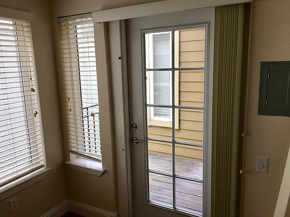 5th image of 168 Hyde St #207