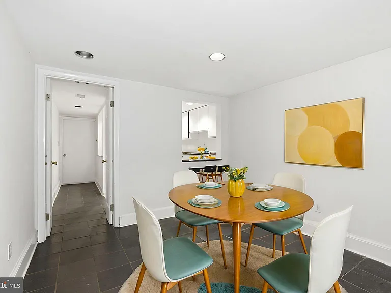 308 E Capitol St NE #11 — Photo 24