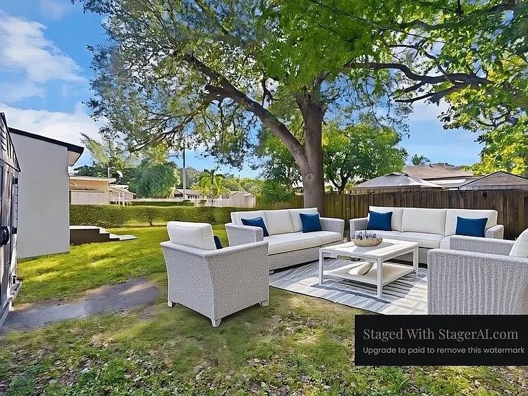 1114 NW 39th St — Photo 19