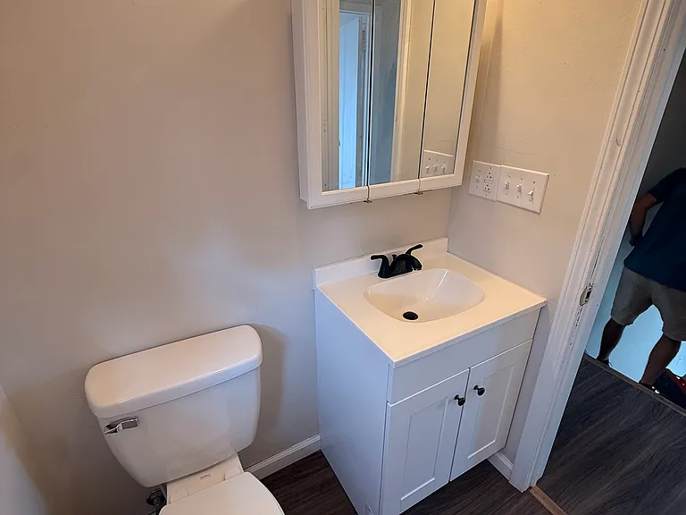613 Vine St — Photo 9