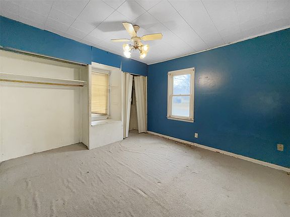 4th image of 4012 Amherst St