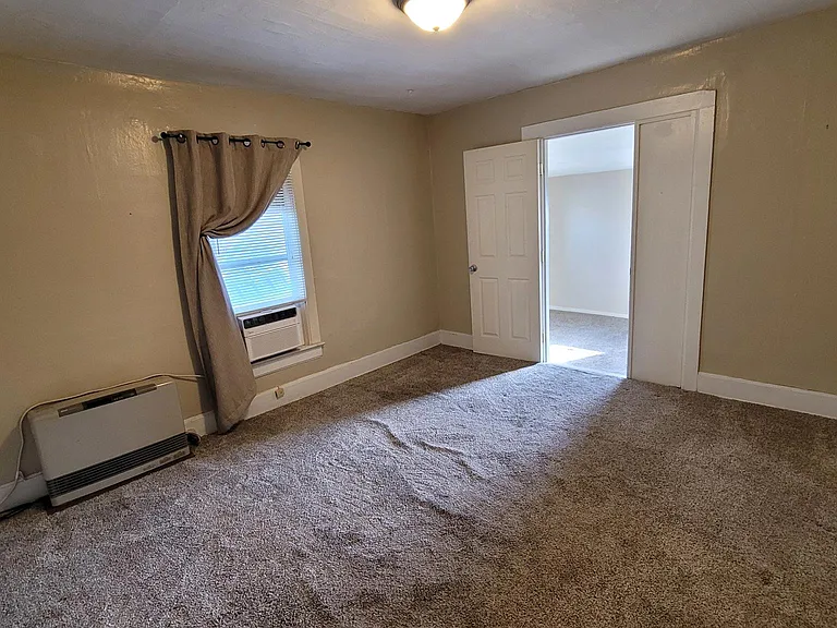 1036 Rood Ave #4 — Photo 13