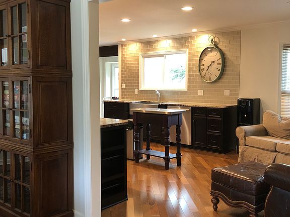 Into Kitchen & Sitting Area 