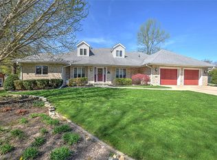 401 Southmoreland Pl, Decatur, IL 62521