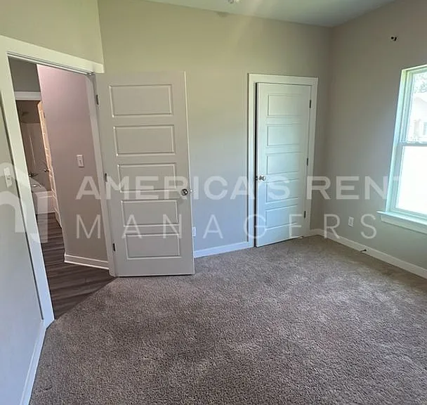 306 Kennesaw Ave — Photo 18
