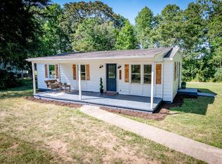 5960 Watt Abbitt Rd, Appomattox, VA 24522