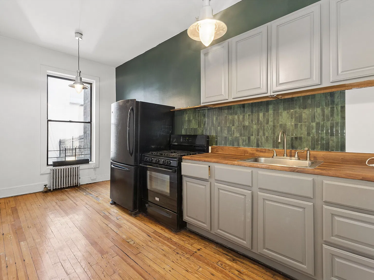 340 Bedford Avenue — Photo 3