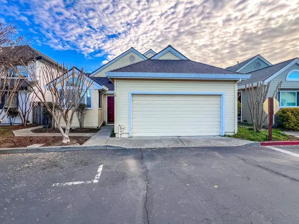 14 Valley West Cir, Napa, CA 94558