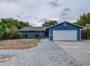 576 Ridge Rd, Redding, CA 96003