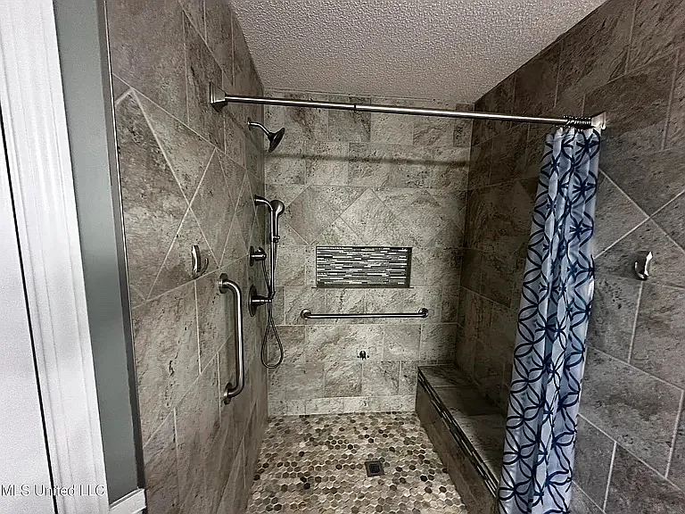 7927 Ridgedale Dr — Photo 13