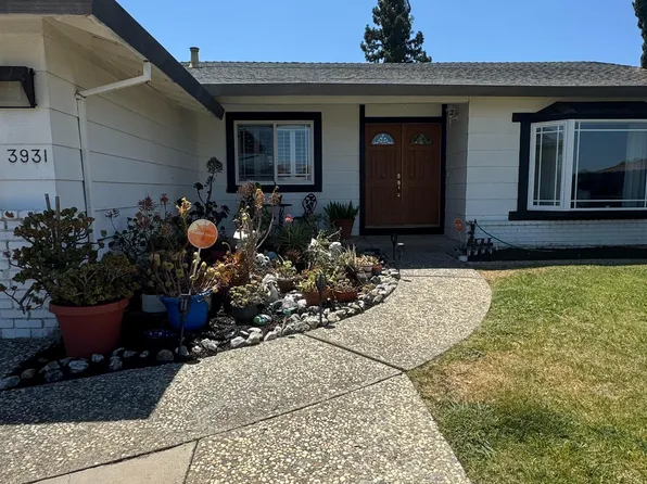 3931 Chatworth St, Pittsburg, CA 94565