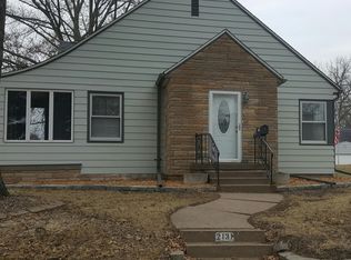 2131 N Howell St, Davenport, IA