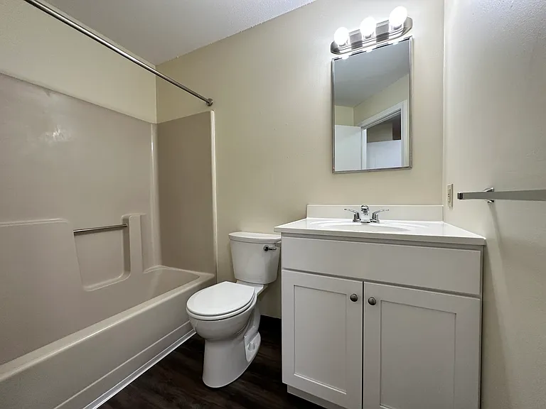 Sunset Ridge Apartments — Photo 31