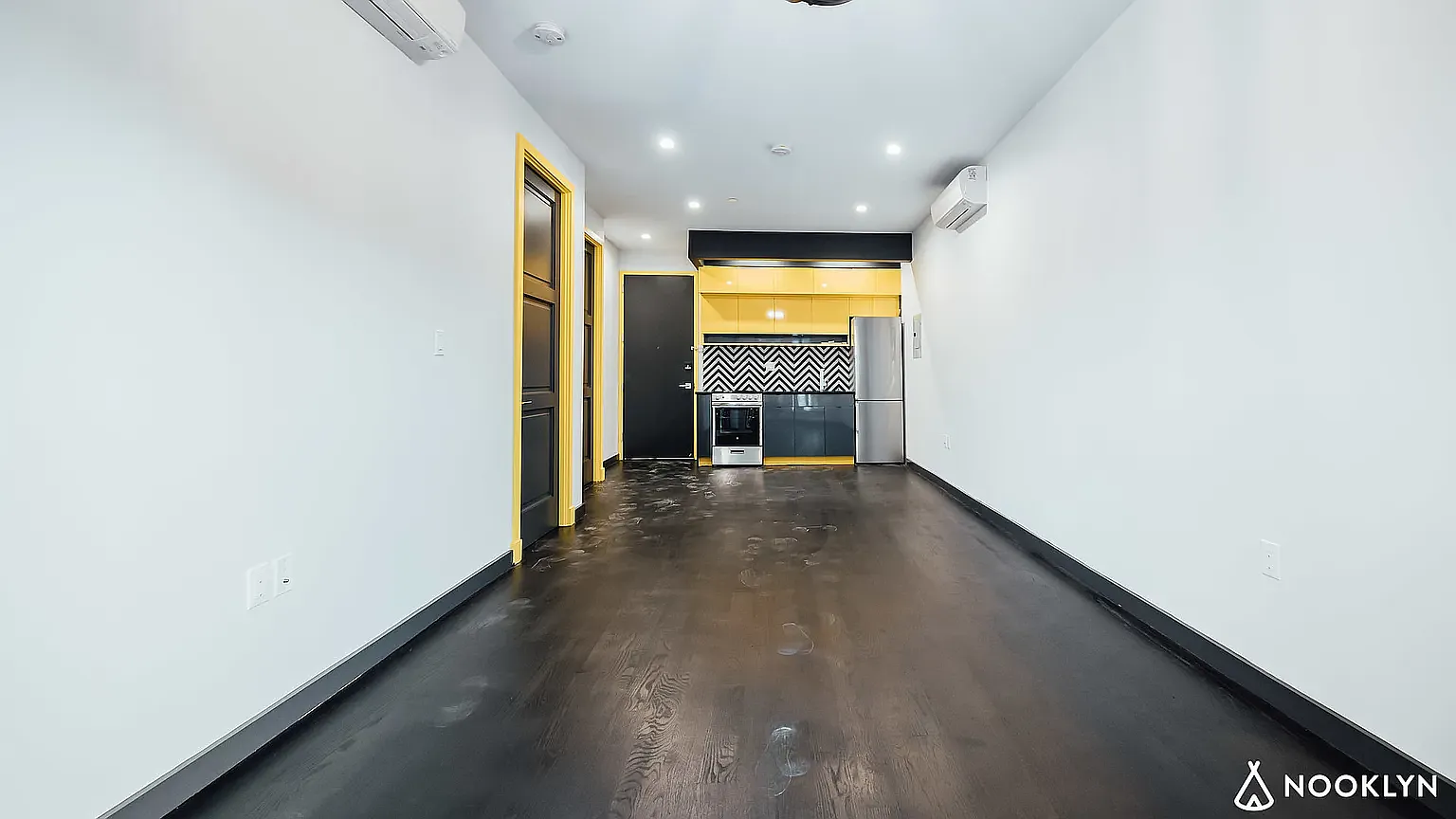 1294 Park Place — Photo 4