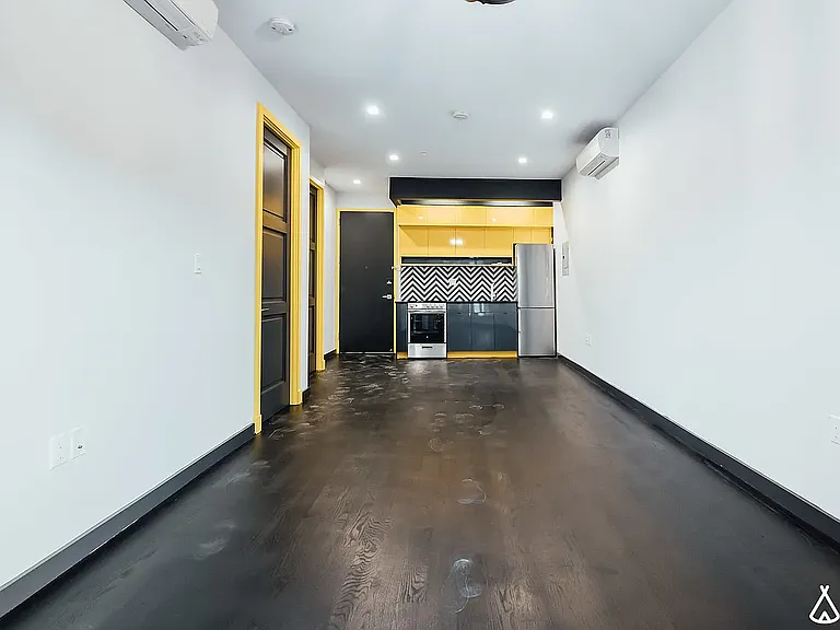 1294 Park Pl #3D — Photo 6
