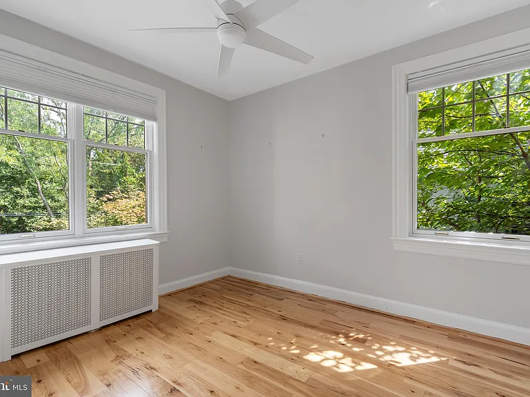 3313 Cleveland Ave NW — Photo 29