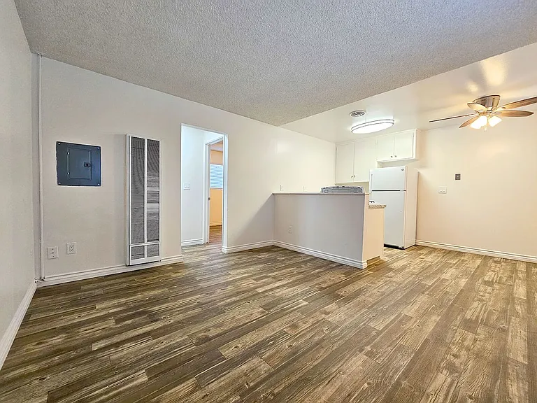 4417 Parks Avenue — Photo 22