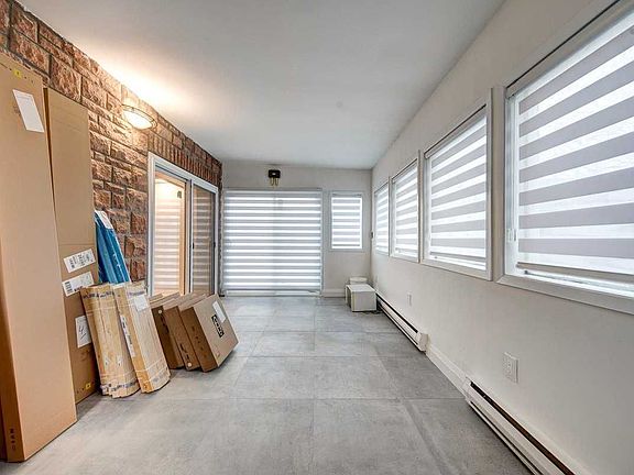 5th image of 31 Morgan Ave Unit C