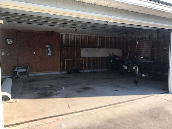 4th image of 1657 Hollow Glen Dr