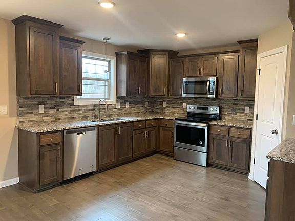 3rd image of 72 Dunbar Lot 72