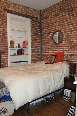 Rented by Citiburg Realty Solutions LLC | media 60