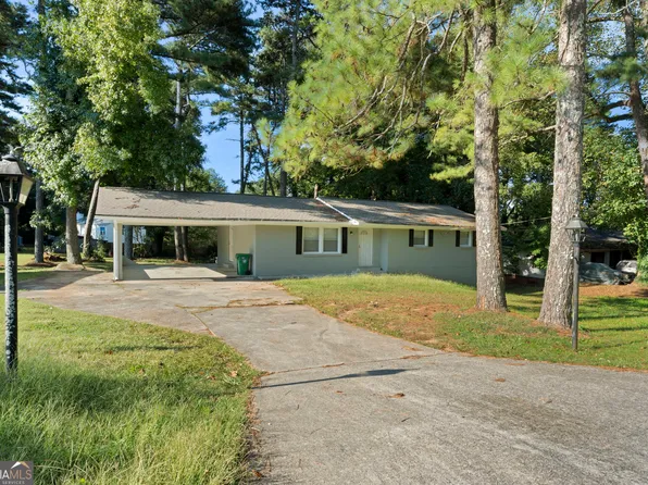 775 Aberdeen Dr, Stone Mountain, GA 30083