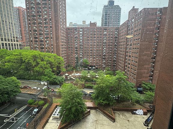 5th image of 1749 2nd Ave #7R