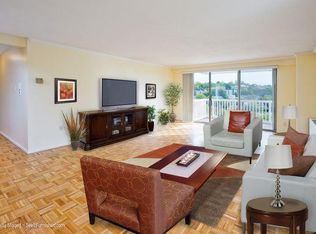 1543 Beacon St, Brookline, MA 02446