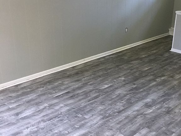 Bonus room floor 