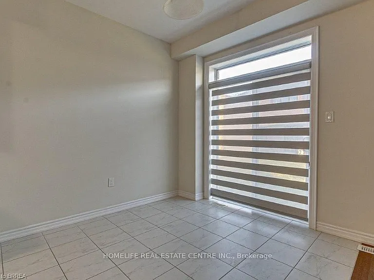 14 Amos Ave — Photo 4