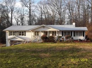 3895 Honeysuckle Rd, Gainesville, GA 30506