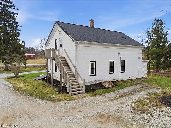 2nd image of 16176 Ravenna Rd