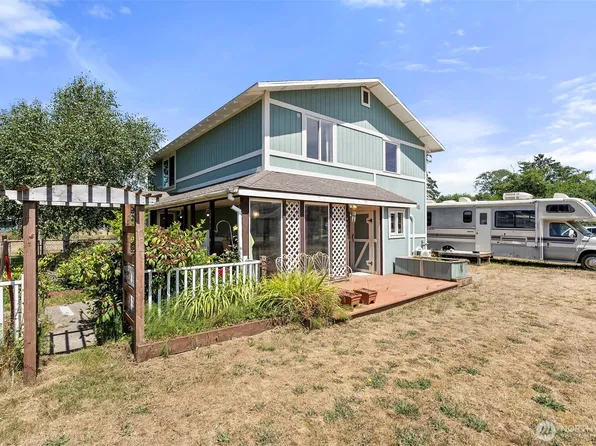 2098 State Route 105, Grayland, WA 98547