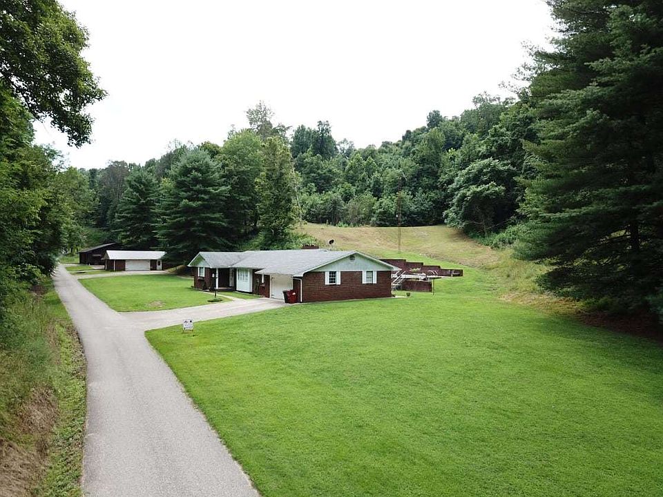 1st image of 628 Newberry Holw