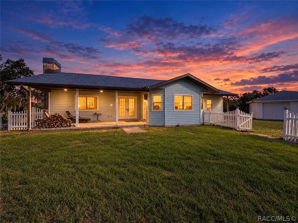 3409 W Corrie Leath Ln, Dunnellon, FL 34433