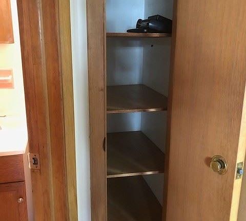 5th image of 1945 N Oakland Ave APT 6
